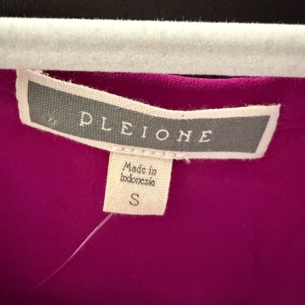 NWT Women's Pink Blouse size S - Picture 2 of 7